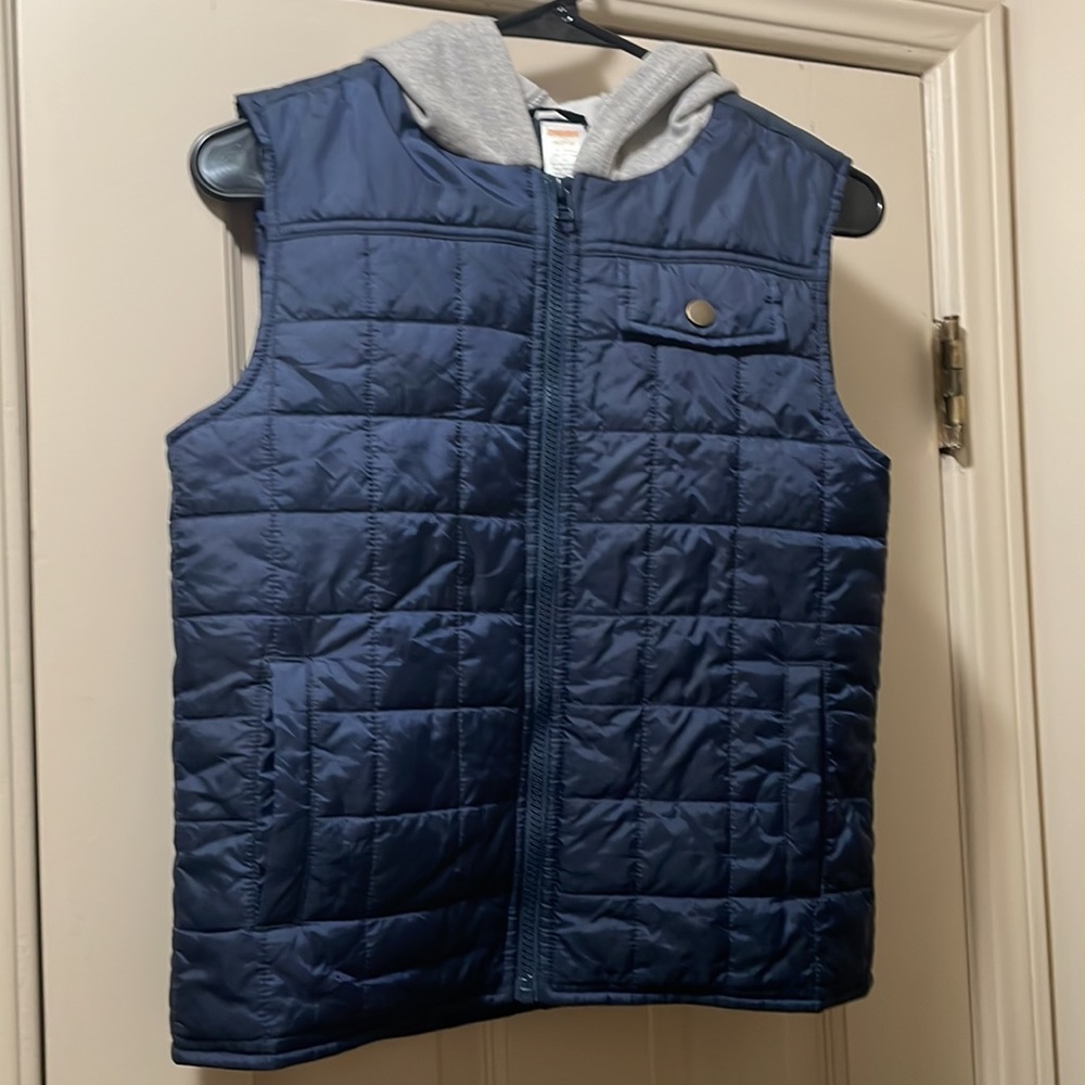 Boys M (7-8) Like New Gymboree hooded vest